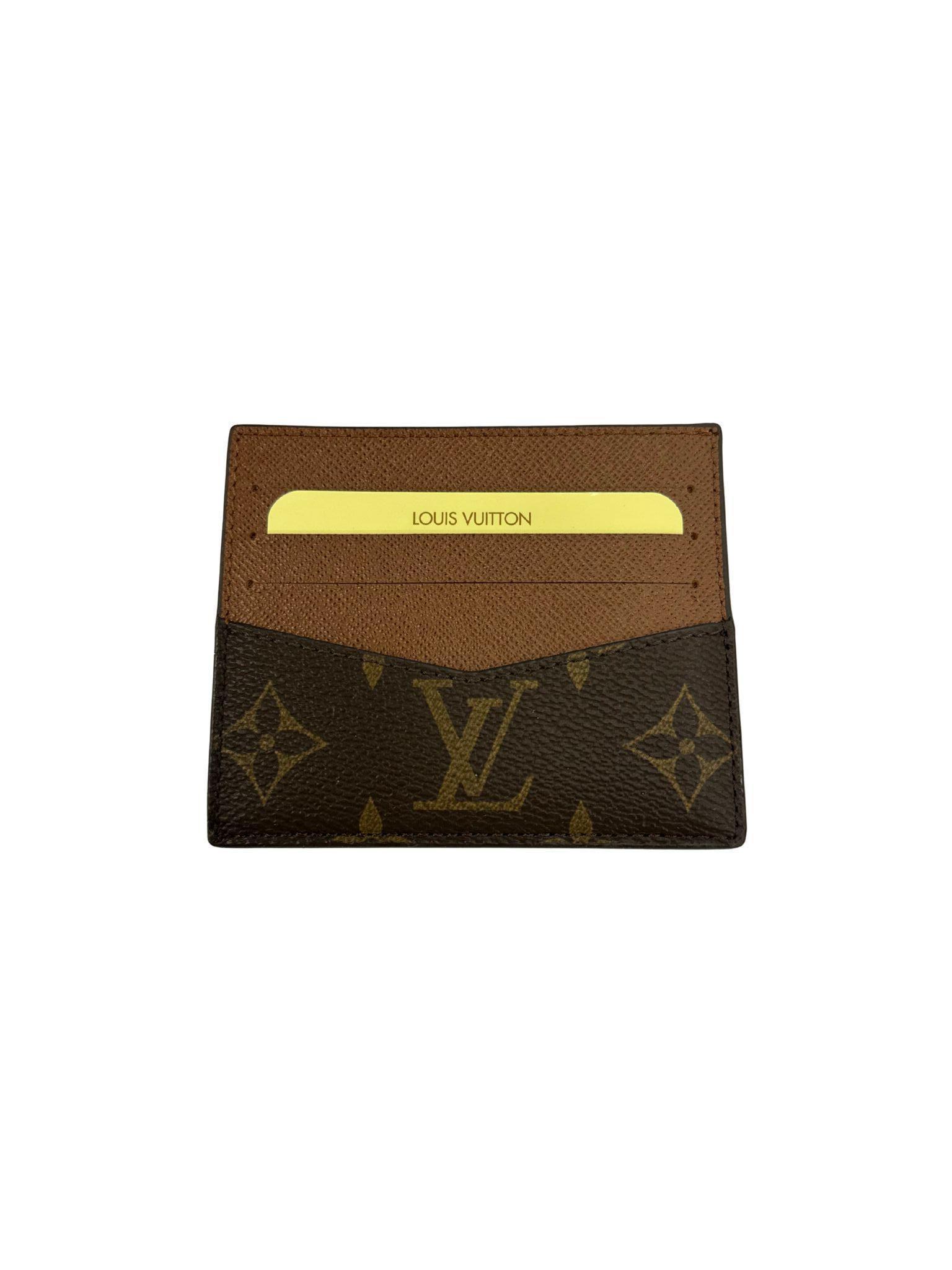 LOUIS VUITTON CARD HOLDER