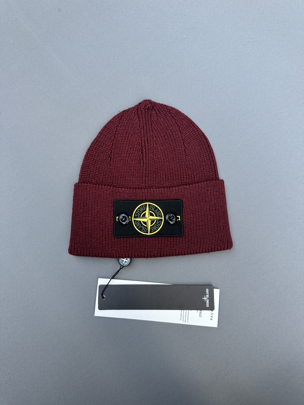 STONE ISLAND BEANIE