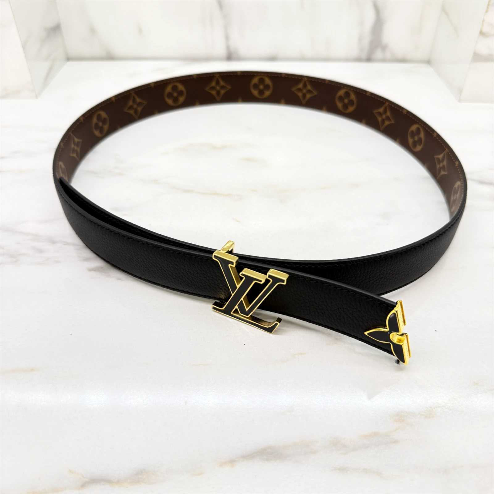 LOUIS VUITTON BELT