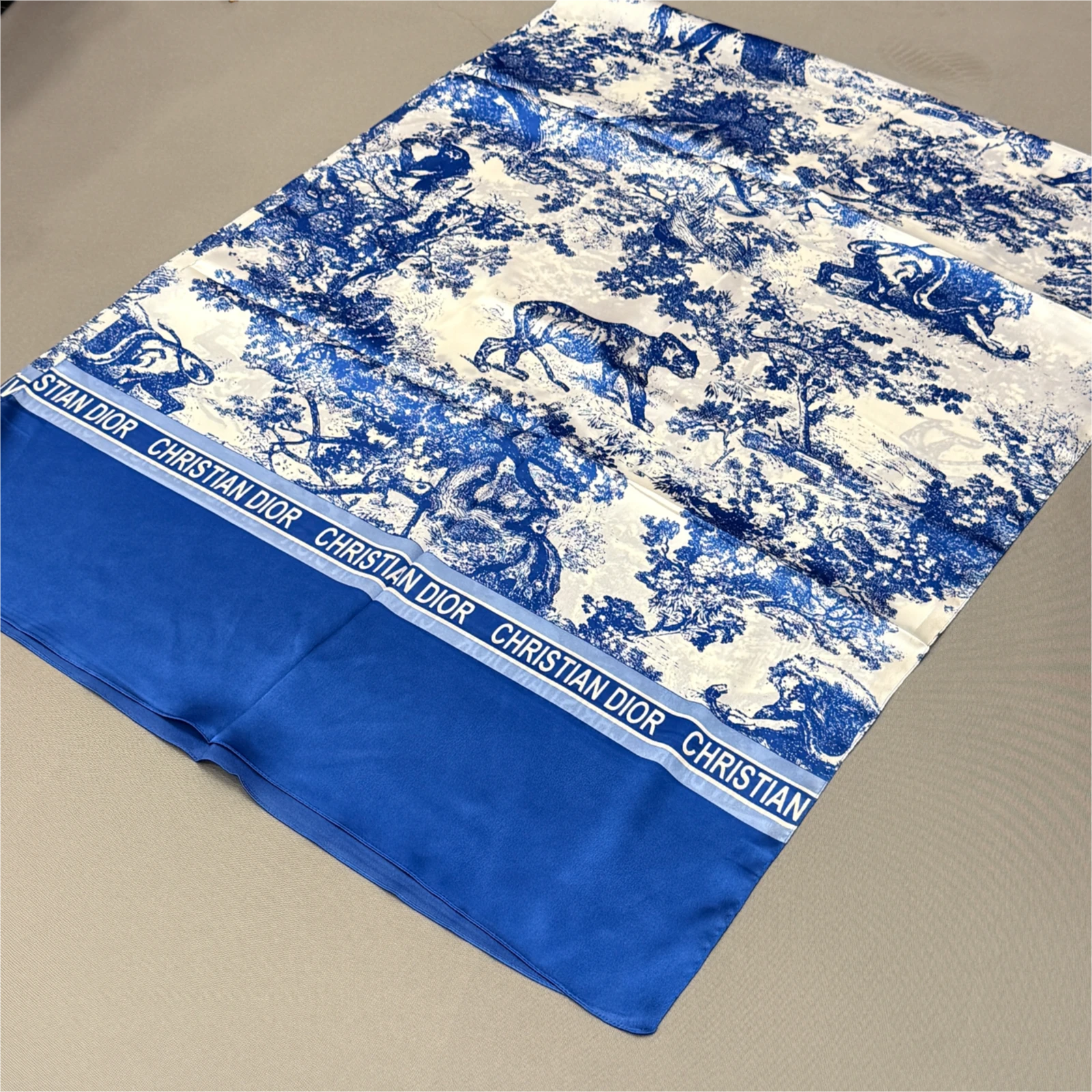 GAZELLE PORT 1048483