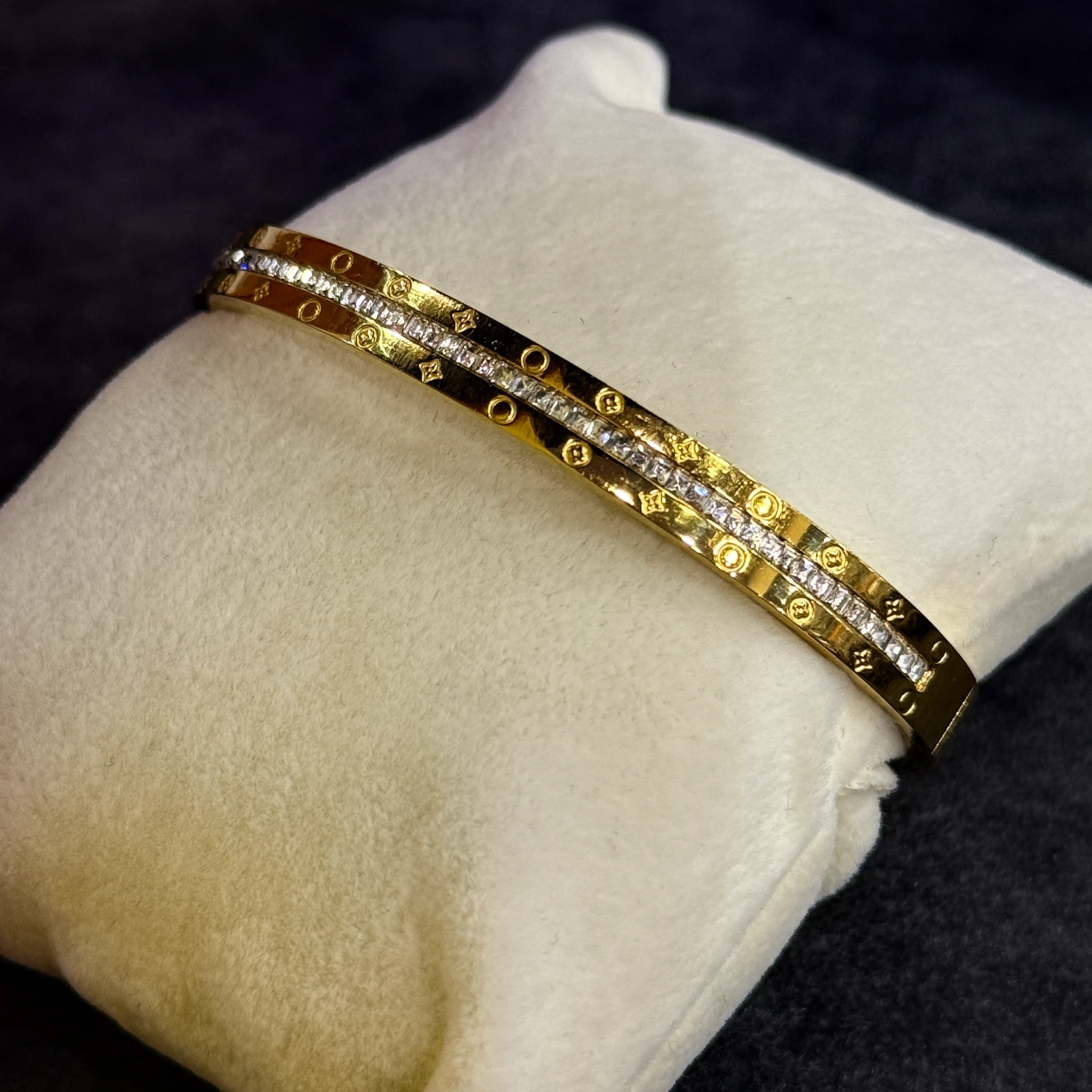 GAZELLE PORT 1051303