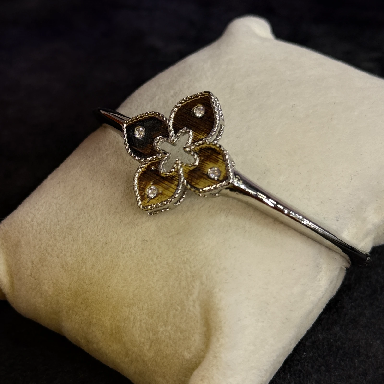 GAZELLE PORT 1051437