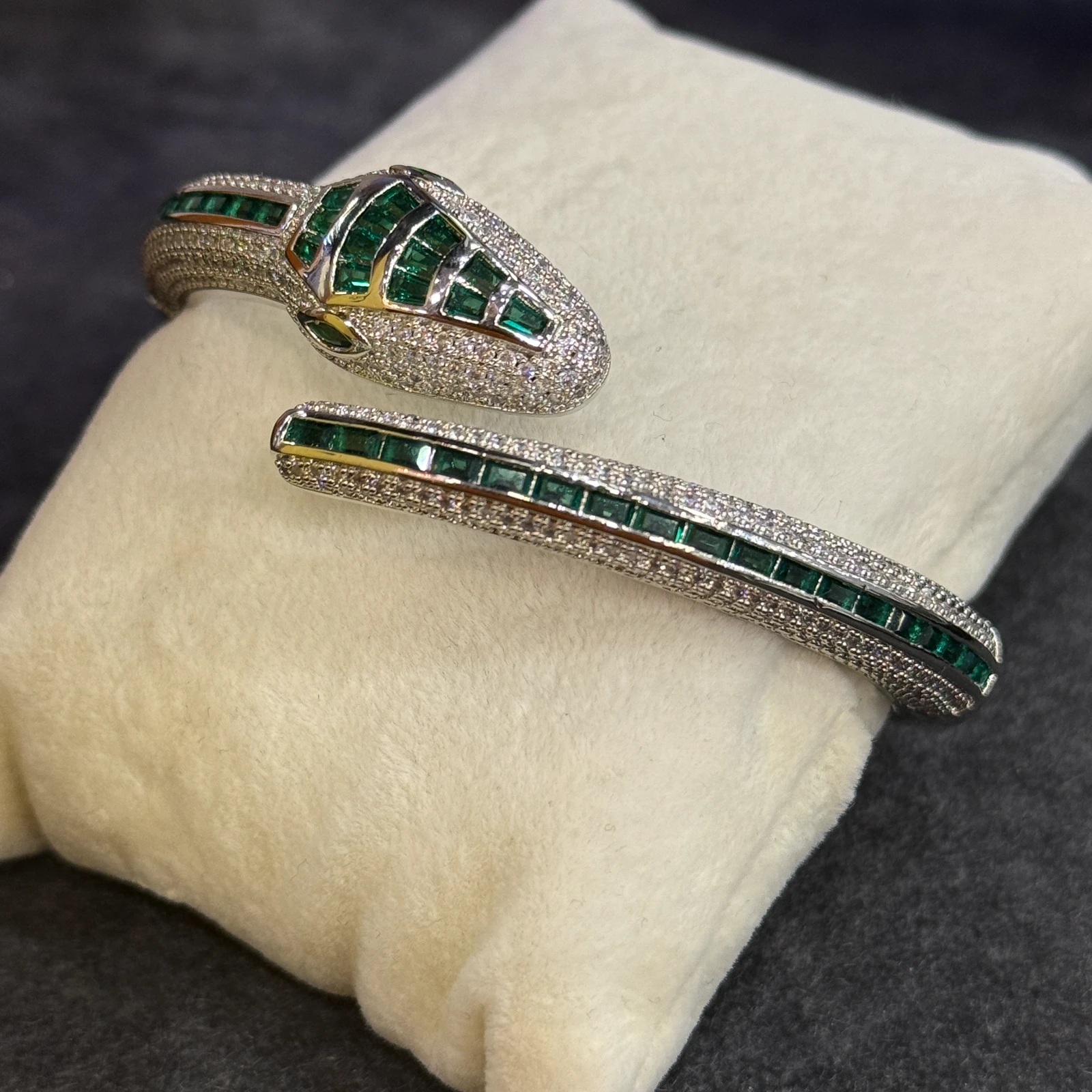 GAZELLE PORT 1051580