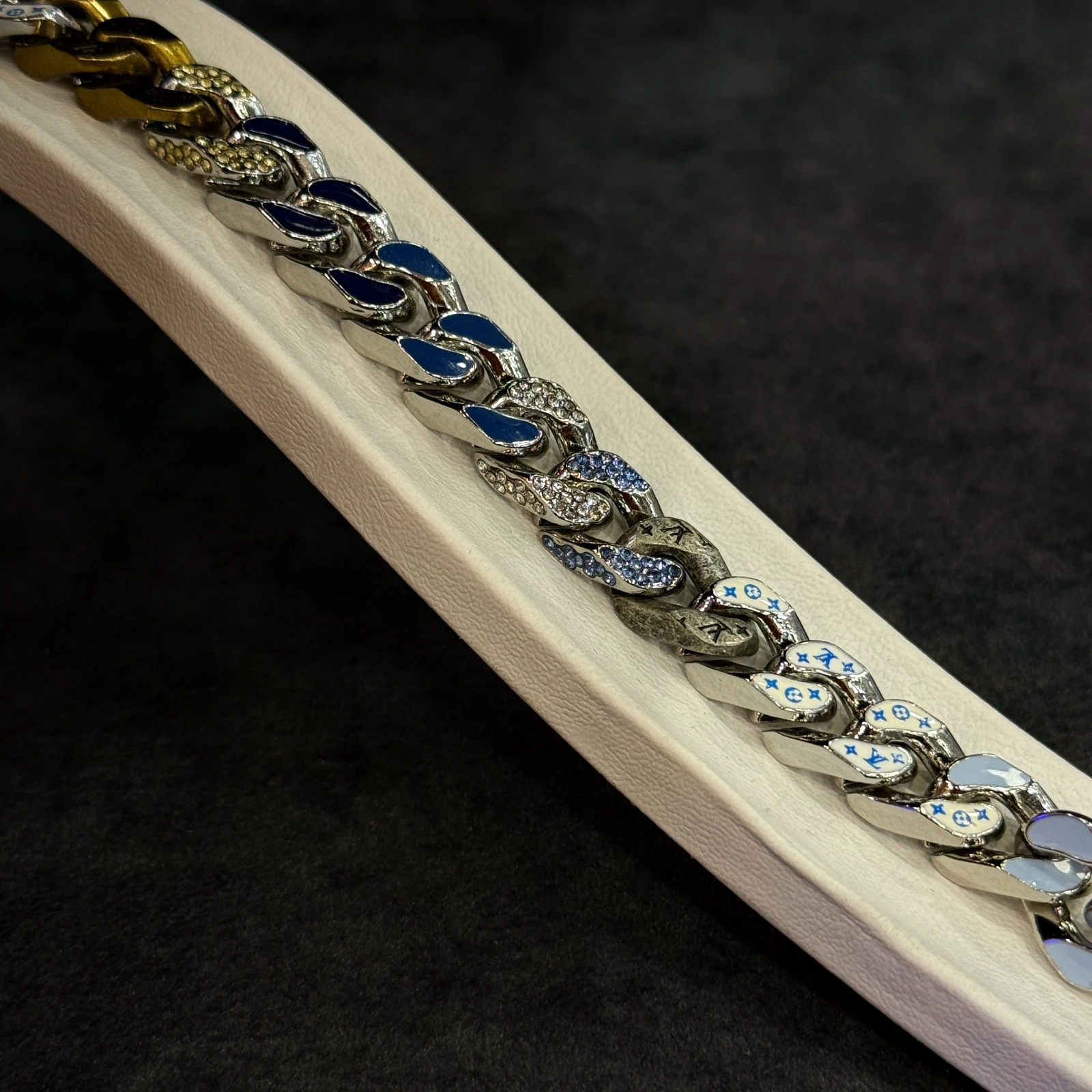 GAZELLE PORT 1051638