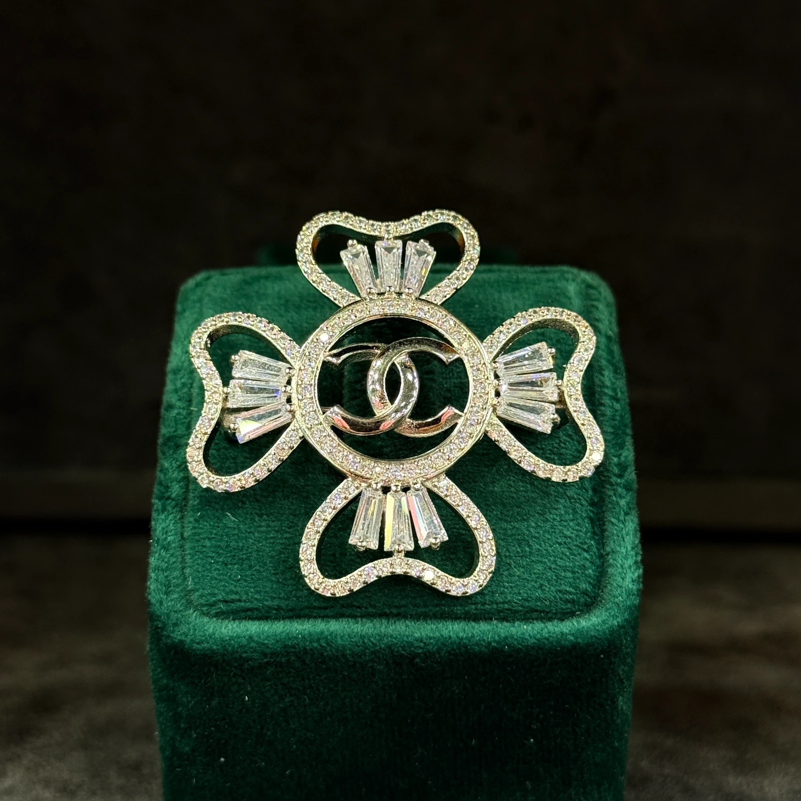 GAZELLE PORT 1051772