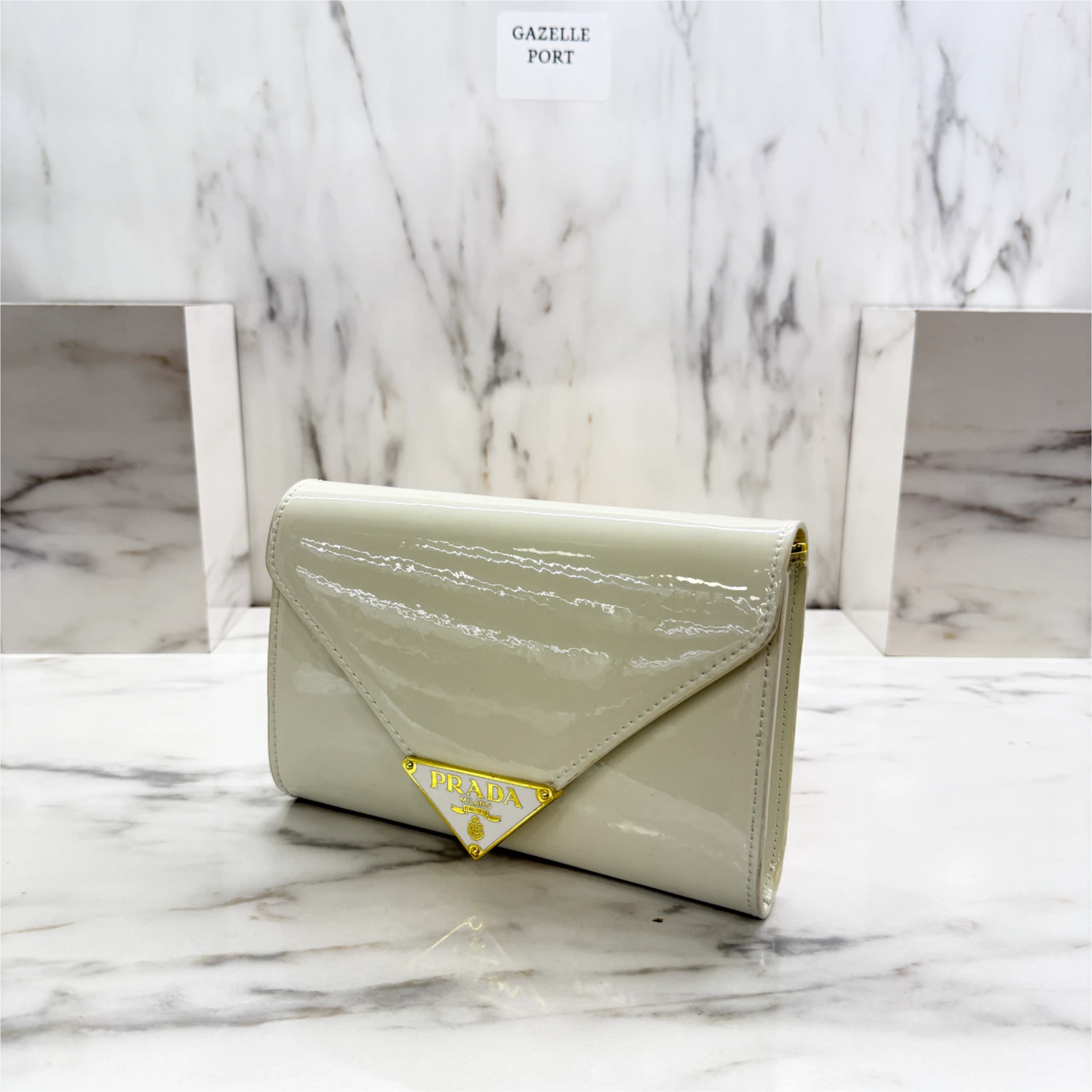 GAZELLE PORT 1055045